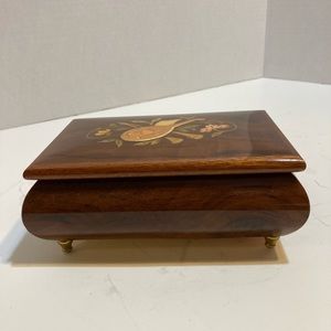 Reuge Lacquered Wooden Jewelry Box! Italy